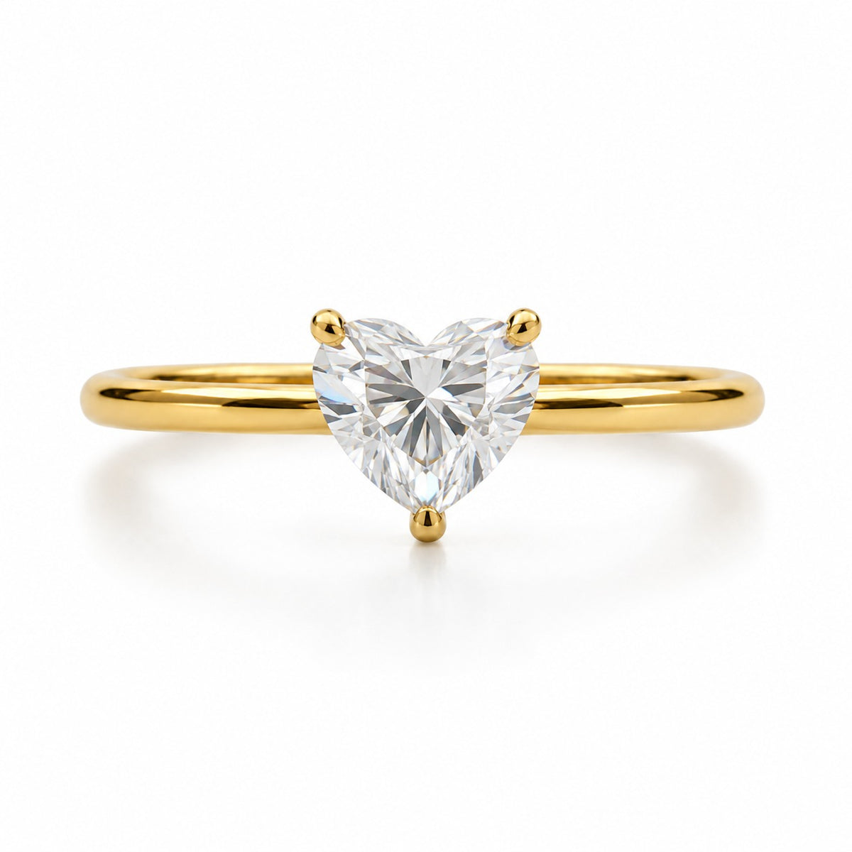 Anillo de compromiso corazón con moissanita de 0.50 ct en oro amarillo 18K